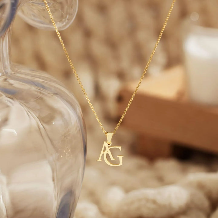 COLLIER INITIALES