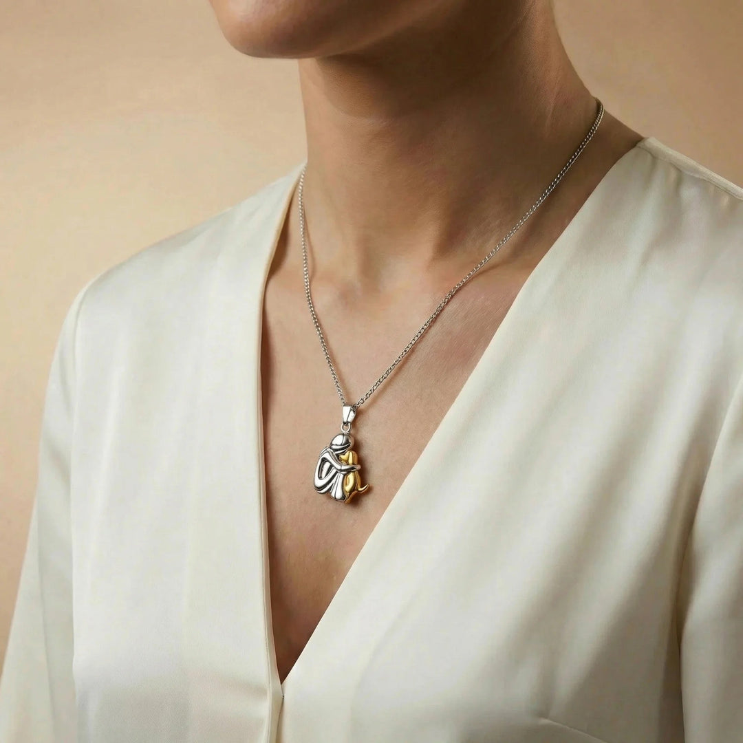 COLLIER ÉTREINTE D'AMOUR