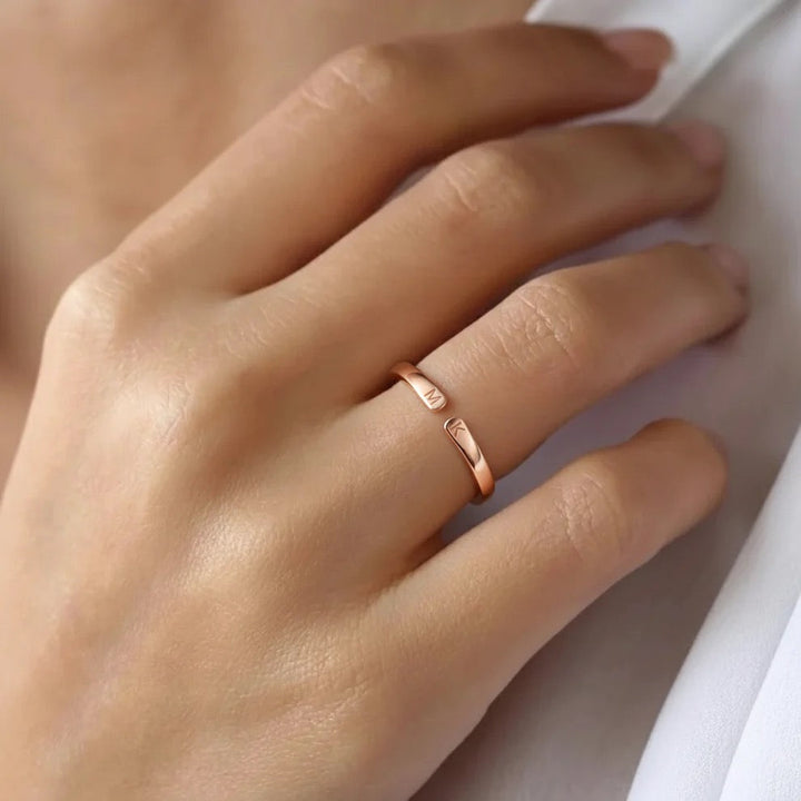 Bague Initiales Liées Ajustable