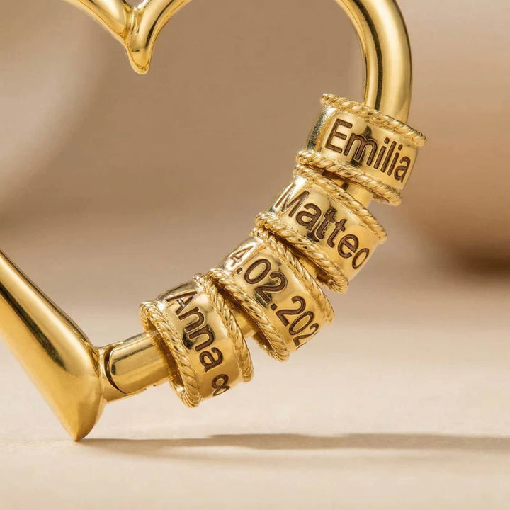 COLLIER EN FORME DE CŒUR AVEC PRÉNOMS